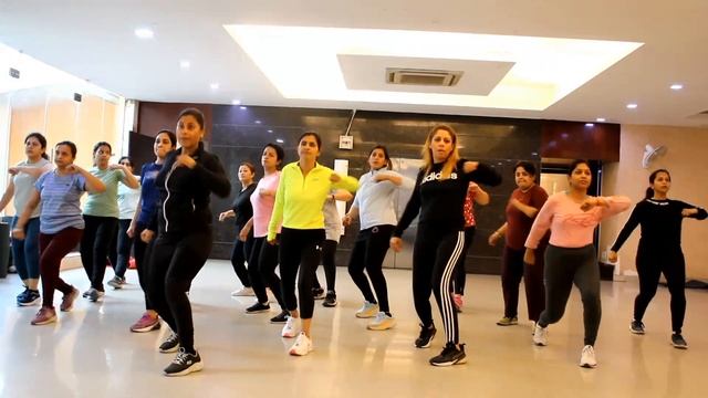 Easy Zumba For Weight Loss l Zumba Dance Workout смотреть онлайн