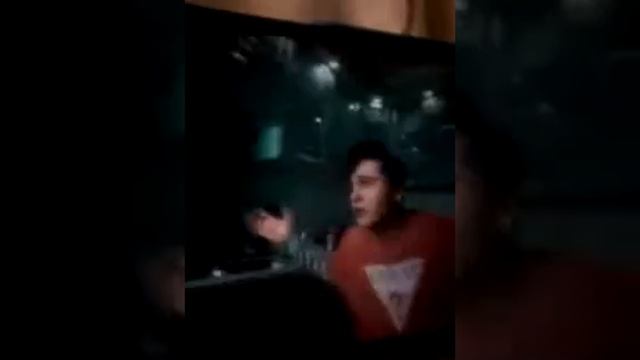 трил пил поет песню как достать сосела я не ребенок и танцует тектоник в 2011 году смотреть онлайн