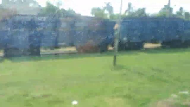 Howrah Puri Vande Bharat moving at a speed of 128 km/hr смотреть онлайн