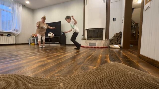 24 ЧАСА ИГРАЕМ В ФУТБОЛ⚽️⚽️ смотреть онлайн