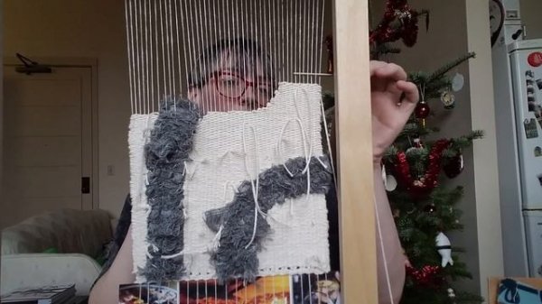 Weaving for the first time on an IKEA LUSTIGT loom