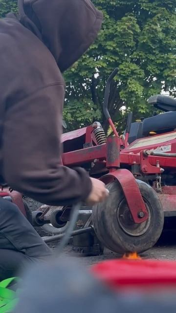 Lawn mower tire repair. Starting fluid ✅ air✅ fire ✅ смотреть онлайн