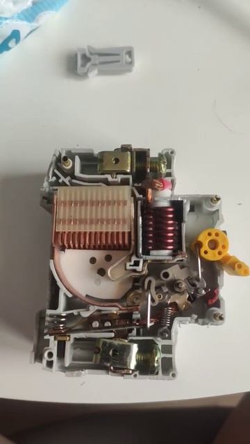 автомат iek авдт32 c25 смотреть онлайн