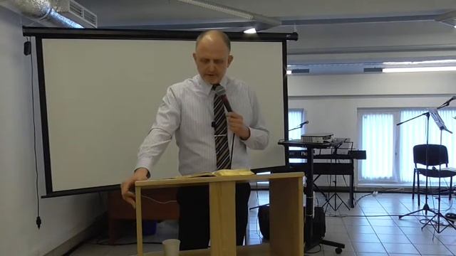 17 09 10 Будь готов слушать,Бог говорит Пастор В Теплов смотреть онлайн