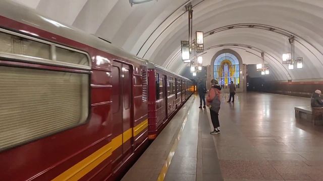 Спецсостав на станции Лиговский проспект смотреть онлайн