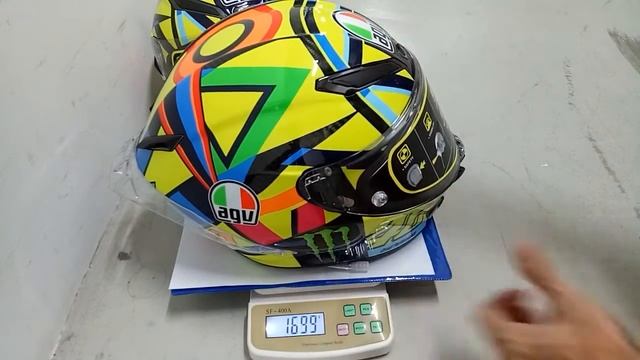 AGV Pista GP-R Rossi Soleluna weight comparison Eurofits (L) Asianfits (XL) смотреть онлайн
