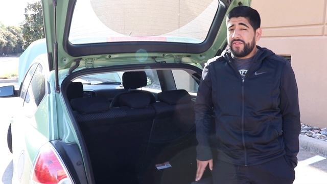 A Beginners Guide On How to Inspect a Used Car For Purchase смотреть онлайн