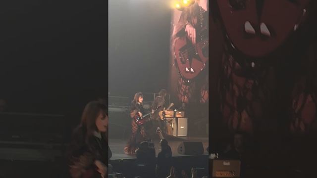 Måneskin - MAMMA MIA, Royal Arena, Copenhagen смотреть онлайн