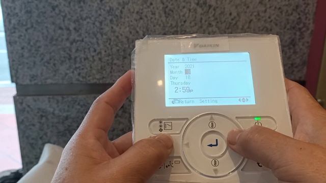 Daikin VRV | How to set wire remote control weekly timer. (BRC1E63) смотреть онлайн