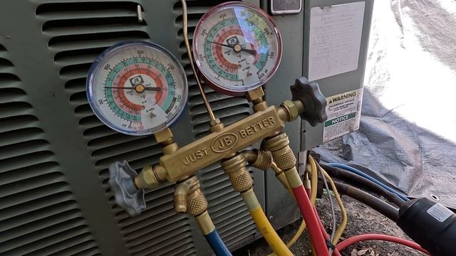 How To Check AC Freon Refrigerant Level R-22 Or R-407C смотреть онлайн