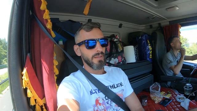Как я попал в Австрию / 20 часов на корабле / Вена / Привет Сисун смотреть онлайн
