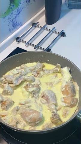 Простой и вкусный рецепт! Курица в сметане😍#shorts #кулинария #еда смотреть онлайн