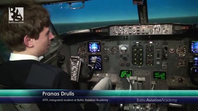 Boeing 737 Engine Failure смотреть онлайн