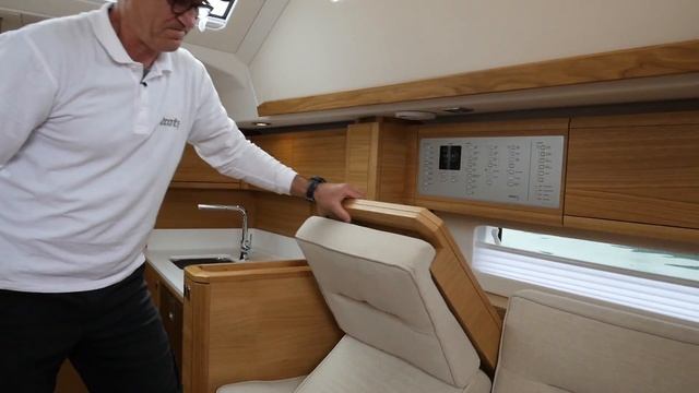Elan GT5: Video Boat Review смотреть онлайн
