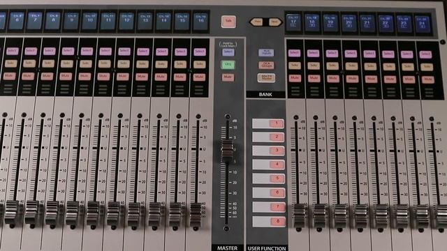 Presonus StudioLive 32SX - O super consolă de mixaj смотреть онлайн