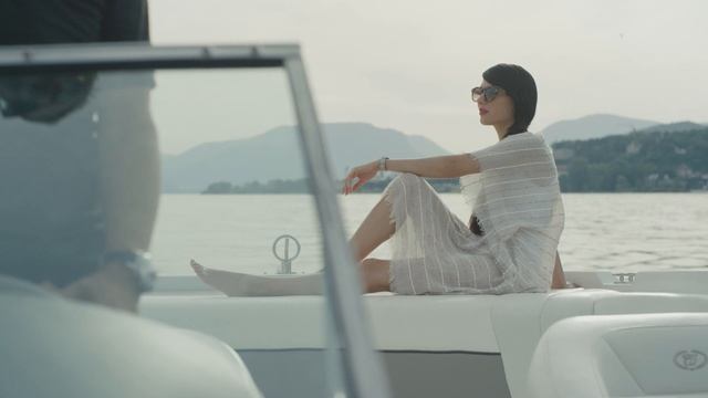 Louis Erard New Romance смотреть онлайн