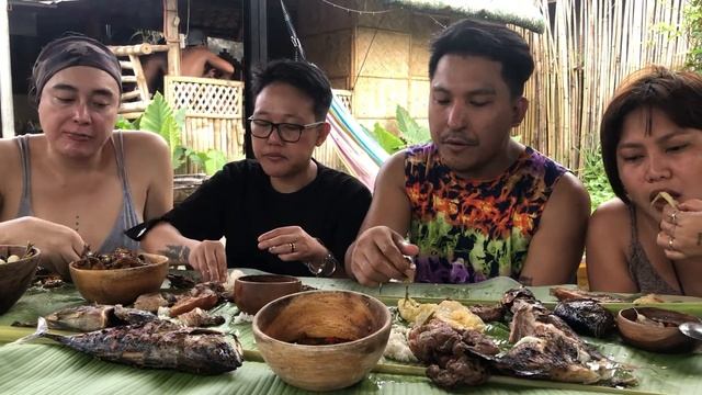 Pinoy food mukbang sa dahon with Tumboylamon😋 смотреть онлайн