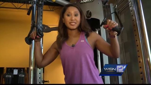 Pewaukee trainer helps 'Extreme Weight Loss' participants lose weight смотреть онлайн
