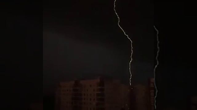 Гроза,Молния, 14 августа,Москва смотреть онлайн