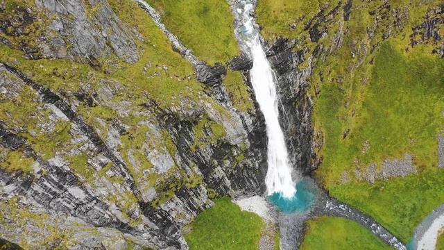 Amazing Swiss Alps | Swiss Mount Titlis | Switzerland Alps @touropia @scenichunter