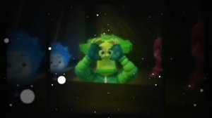 одну минуту с фиксиками и ПУЛЬТ ОТ ЯДЕРКИ