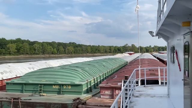 Building Tow, Towboat Loosing Power, Flanking, And Tunica смотреть онлайн