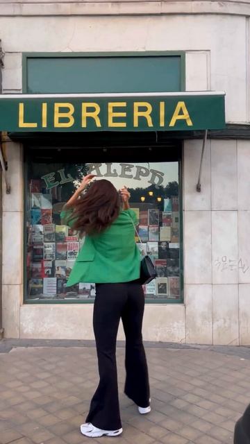 Valencia Vs Madrid, what's your favourite? смотреть онлайн