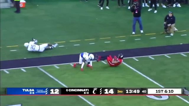 Alec Pierce 2021 Senior Season Highlights | Cincinnati Bearcats Wide Receiver | NFL Draft Prospect смотреть онлайн