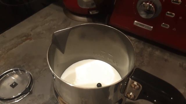 Nespresso Aeroccino 4 | Krótka recencja || Co Domi zgotuje? смотреть онлайн