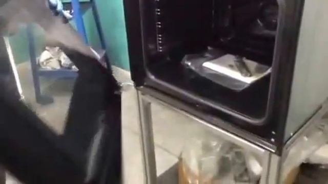 easy set up of a 'Fratelli Onofri' oven door with 'Compact' hinge from www.zanovello.it смотреть онлайн