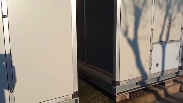 2 2019 Clint industrial heat pumps (1 running in heat mode) смотреть онлайн