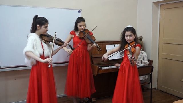 С.Ярадиер "Голубка" смотреть онлайн