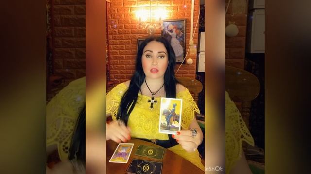 Любовный расклад карт ТАРО! Две Дубайские подруги делят между собой чешского фитнес тренера! смотреть онлайн