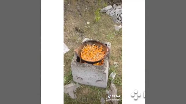 Немного отдыха от работы. Готовим обед. смотреть онлайн