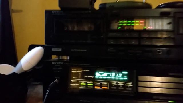 Amazon Echo Dot meets Onkyo TX-84 Reciever смотреть онлайн