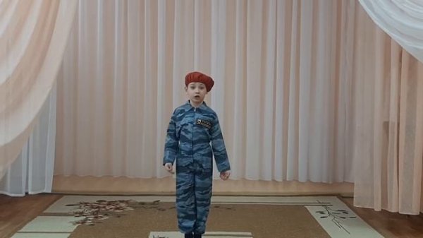 Ившин Артем. МБДОУ N⁰70 "Раз, два левой!" Муз. А. Комарова,  сл. Т. Рядчиковой.