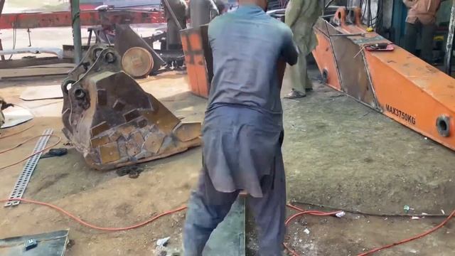 Expert Mechanic Rebuilding Broken Boom Stick Of Excavator Machine With Amazing Skills