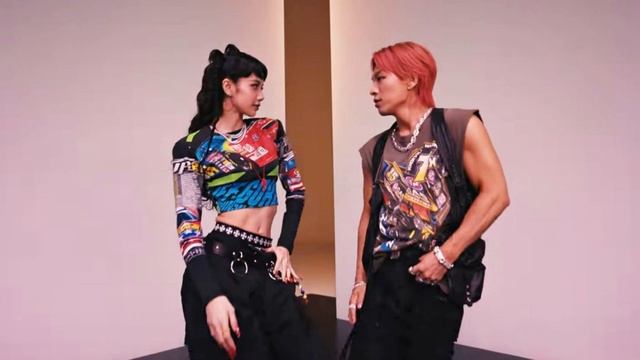 TAEYANG - Shoong! (feat. LISA Of BLACKPINK) 1 Hour Loop