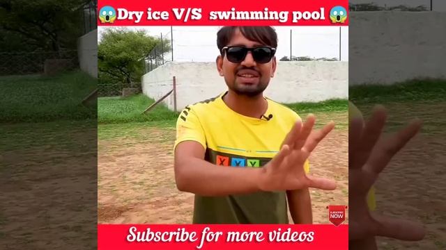 Dry ice V/S swimming pool 😱 // @MRINDIANHACKER @CrazyXYZ @BREAK_TIME07 #SHORTS #experiment смотреть онлайн