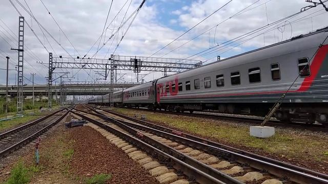 ЭП2К-145 быстро проехал с поездом смотреть онлайн