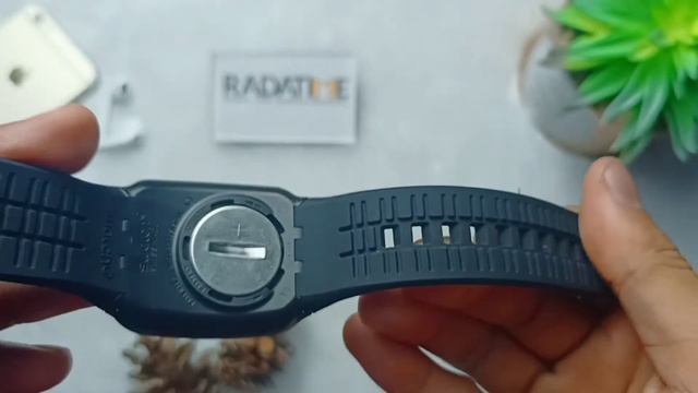 Swatch BLACKISBACK Black Dial Black Rubber смотреть онлайн