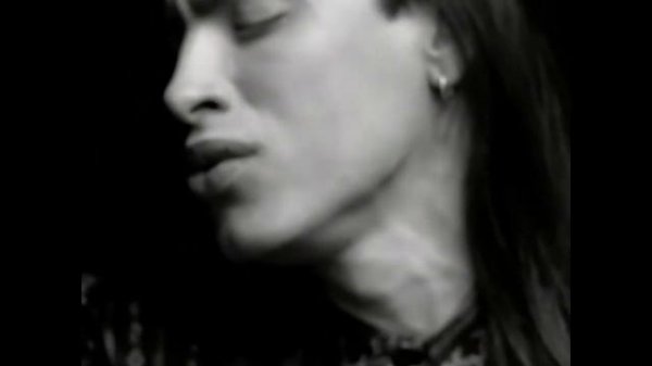 Extreme   More Than Words Official Music Video