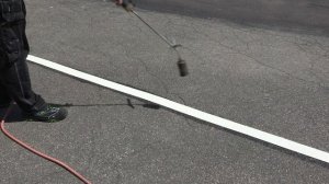 Как нанести дорожную разметку из отформованного термопластика MeltMark на асфальт