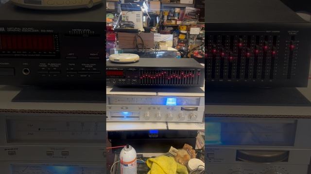 Vintage Yamaha Natural Sound Graphic Equalizer EQ 550 - 20 Band EQ - Pink Noise смотреть онлайн