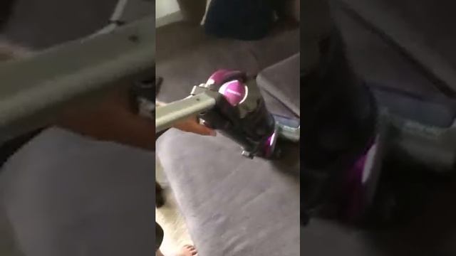 ROOMIE TEC Alpha Professional Cordless Upright Vacuum Cleaner Review, Good suction power, easy inte смотреть онлайн