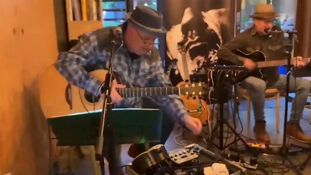 Cajun Moon (JJ Cale tribute band) 'Chasing you' - Xpertvinum winebar - 10 Mei 2023 смотреть онлайн