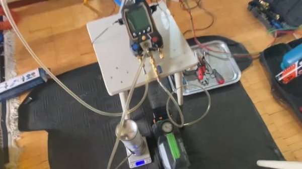 Ремонт авто холодильника ALPICOOL.