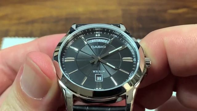 $50 Khaki King Alternative? The Casio MTP-1381L-1AVDF смотреть онлайн
