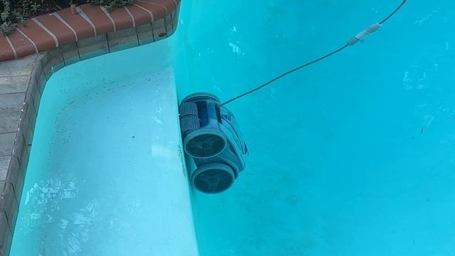 Polaris 9650IQ Sport Robotic Pool Vacuum Cleaner with App Remote Control смотреть онлайн