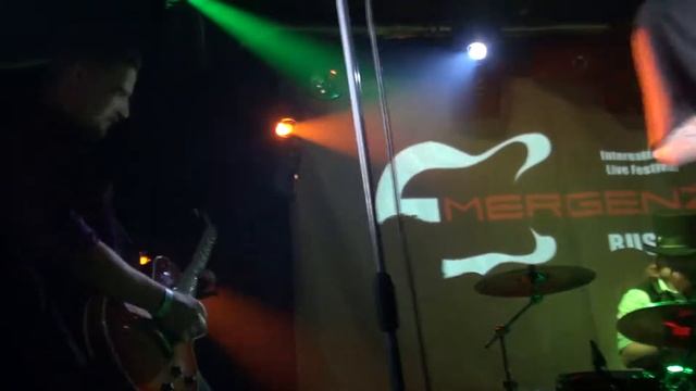 Crystal Navis - Gimme shelter (cover Rolling Stones Live Emergenza 01.03.13.) смотреть онлайн